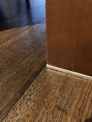 Mesa de comedor de madera.