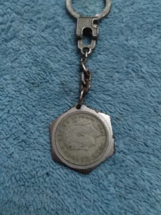 Llavero moneda 5 pesetas Juan Carlos I