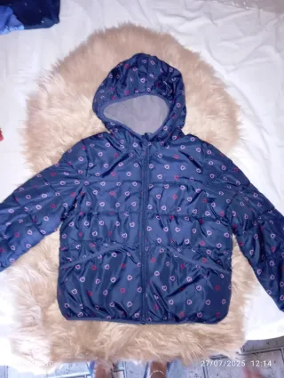 Abrigo niña azul con corazones