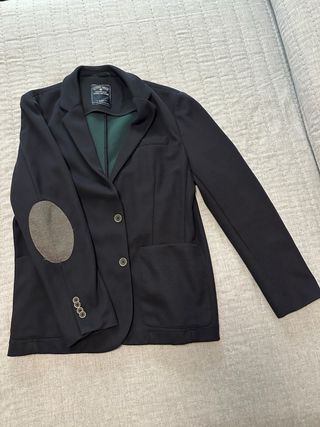 Americana con coderas negra y verde