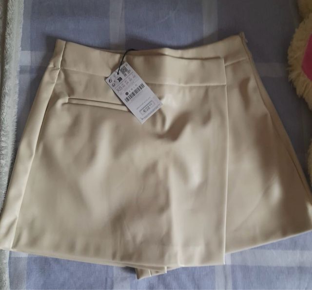 Falda Pantalón Beige Stradivarius