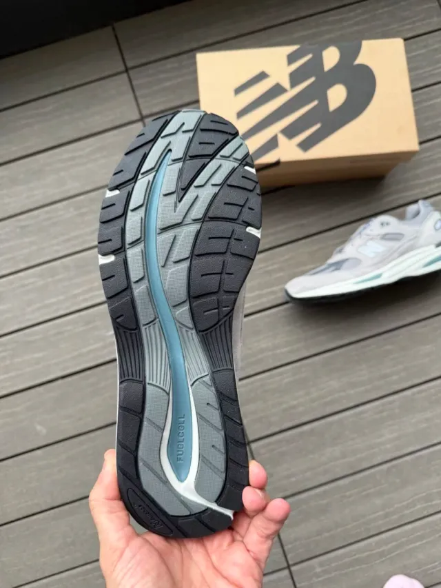 New Balance 991 Gris/Teal