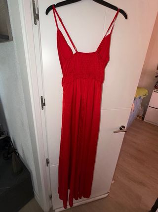 Vestido largo de satén rojo