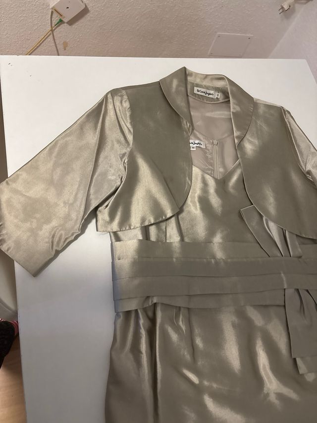 Vestido de fiesta dorado