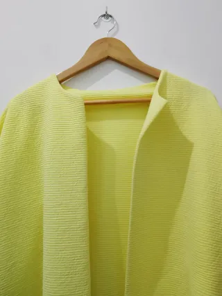 Giacca elegante da donna gialla