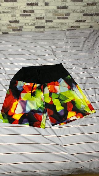 Pantalón corto Adidas multicolor