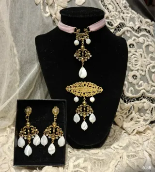 Conjunto Artesanal Huertana Oro y Blanco