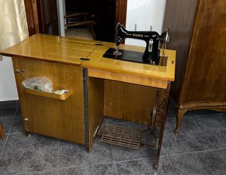 Máquina de coser antigua SIGMA