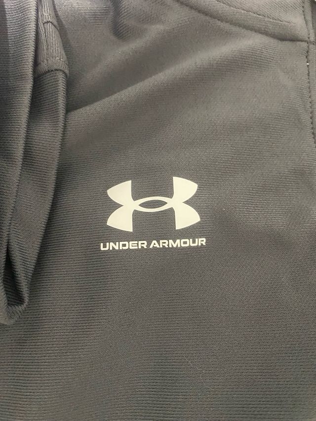 2 Sudaderas Under Armour TALLA L DE NIÑO