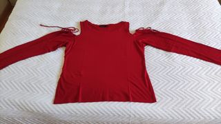 Camiseta roja cutout mangas M