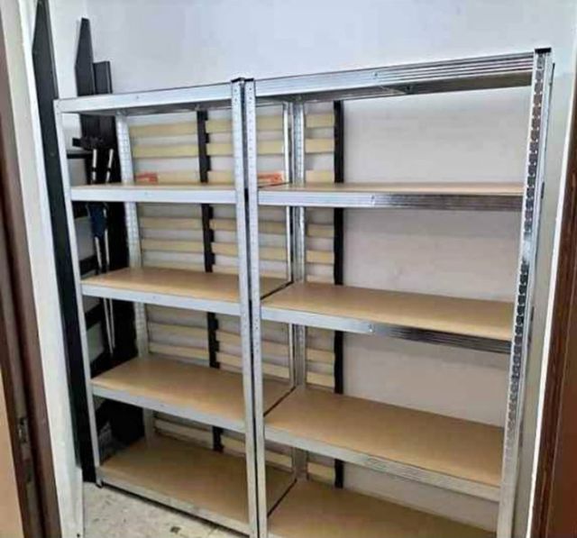 Estantería metálica