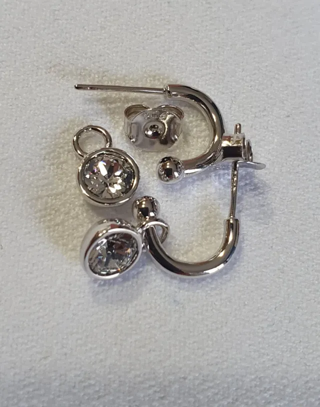 Pendientes ORO y SWAROVSKIS. REGALO NAVIDAD.