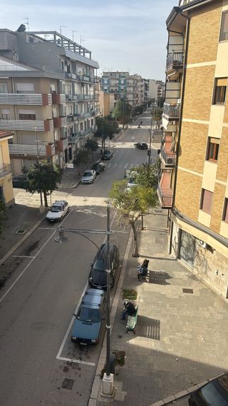 Locale commerciale in vendita