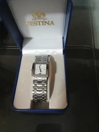 Reloj Festina Plata y Blanco Sin Estrenar