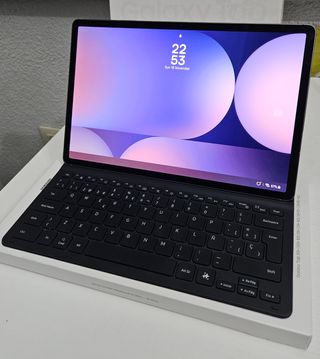 Samsung Galaxy Tab S10+ Wifi + Book Cover