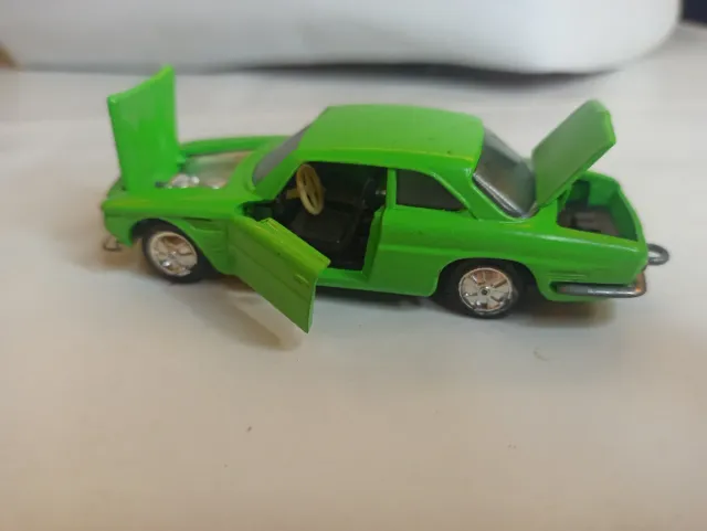 Auto giocattolo Joal