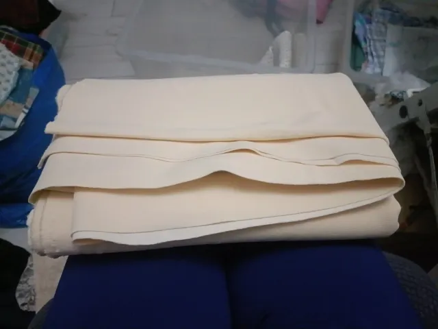 Tela beige elástica