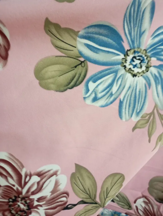 Blazer floral rosa talla XL