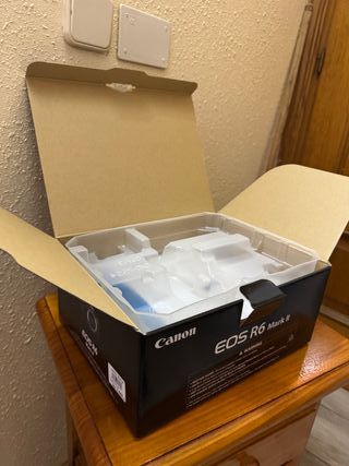 Scatola originale per Canon EOS R6 Mark II