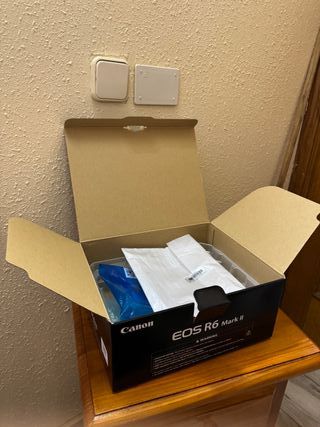 Scatola originale per Canon EOS R6 Mark II