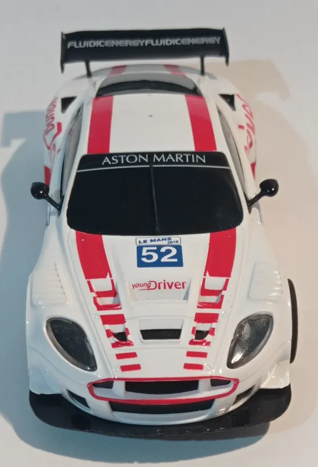 Coche Scalextric Aston Martin