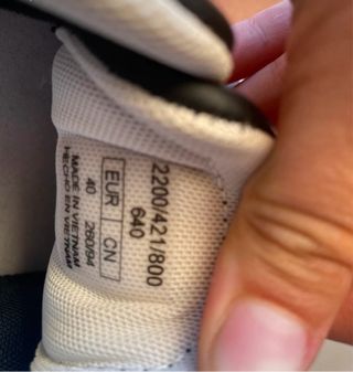 Zapatos Zara negros y blancos