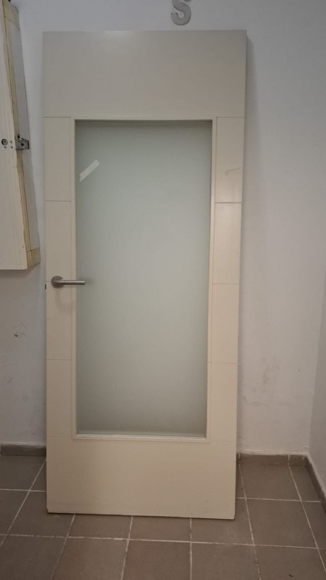 Puertas macizas de paso