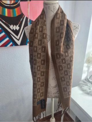 Bufanda Valiuna Marrón Diseño Cuadrado