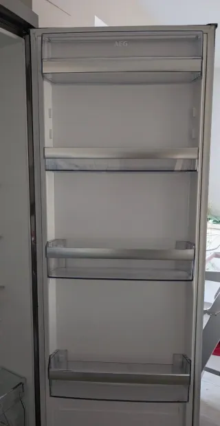 Set Frigorífico y Congelador Twin de AEG