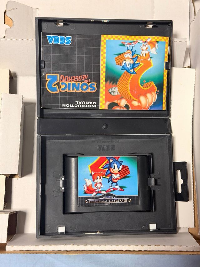 Mega Drive II Caja + Manuales + Juego