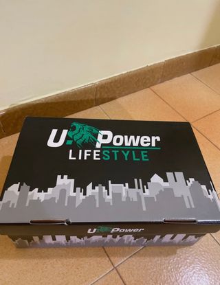 Scarpe da ginnastica U-Power bianche e grigie