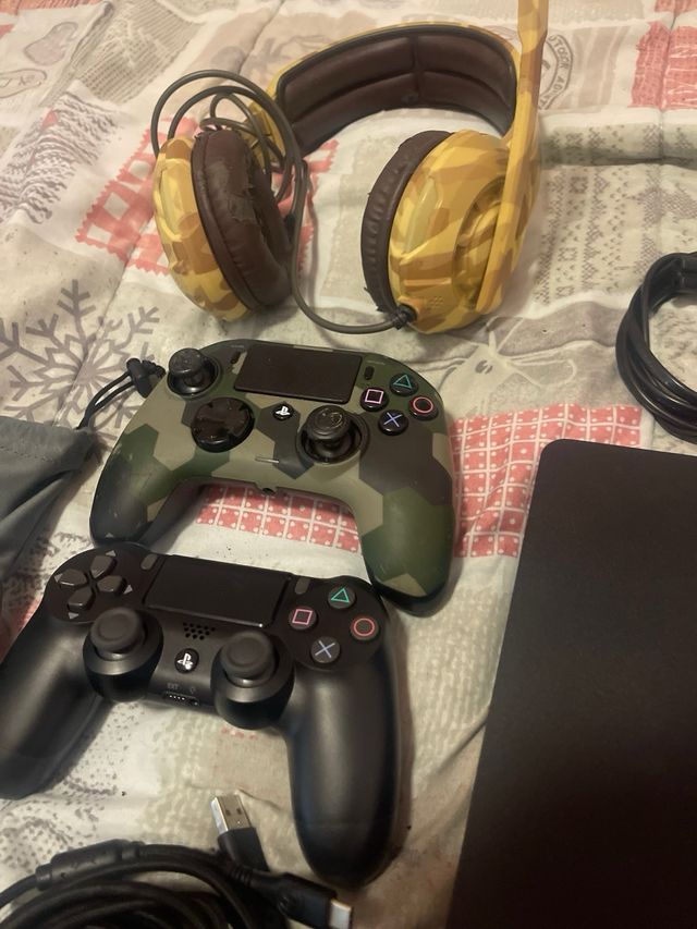 Playstation 4 + giochi + accessori