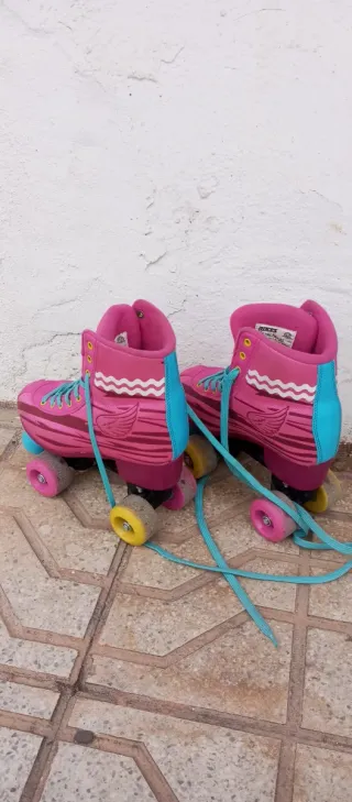 Patines de niña Soy Luna rosas