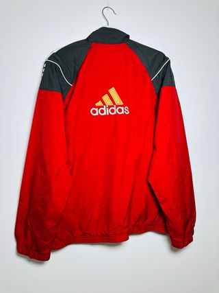 Chaqueta Adidas Clásica Negra y Roja