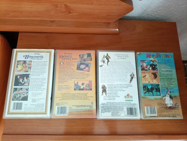 Lotto 12 Nastri VHS Disney Classici