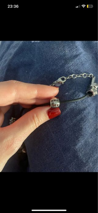 Collana con charm su spago