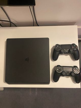 PS4 (PlayStation 4) FIFA 21 Bundle + Giochi