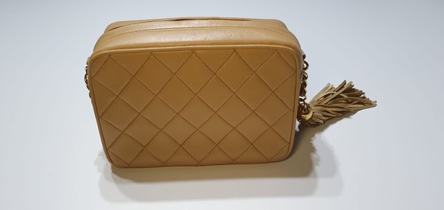 Bolso Chanel Piel Beige Cadena Dorada