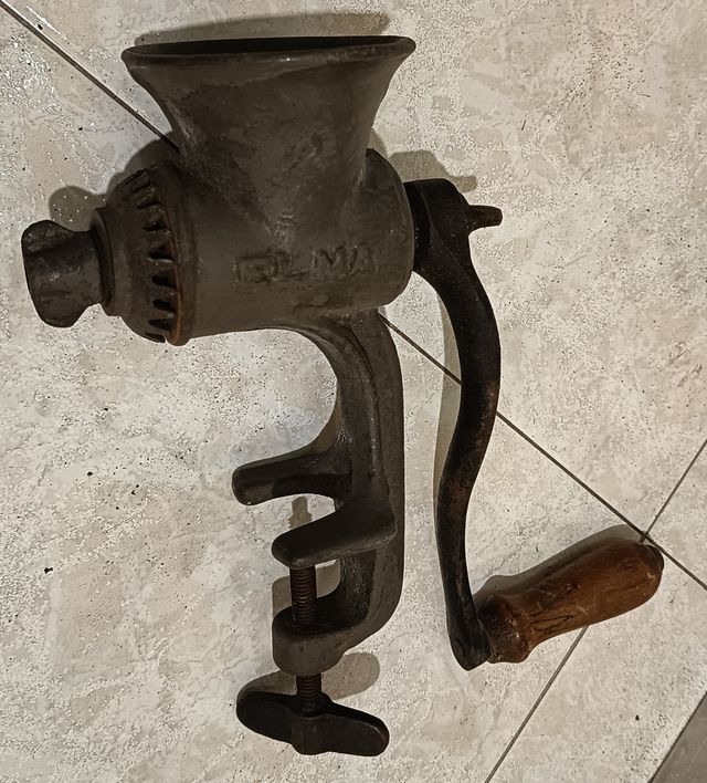 Máquina embutidos ELMA hierro fundido