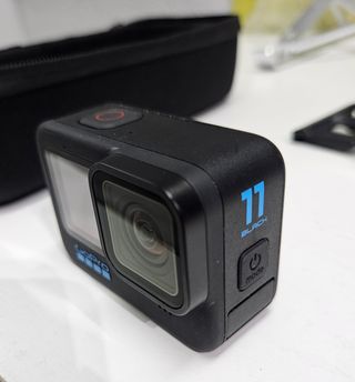 GoPro Hero 11 Black + Accessori