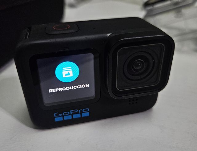 GoPro Hero 11 Black + Accessori