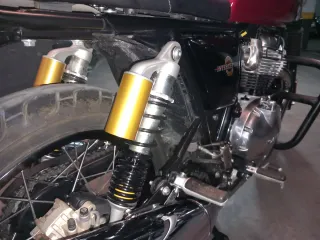 Royal Enfield Interceptor 650 Roja