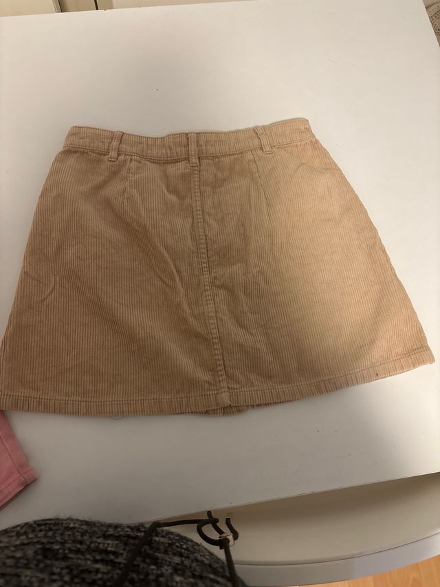 Vestido de punto blanco + complementos