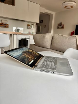 Ordenador Portátil HP Táctil 14” 8GB 1TB