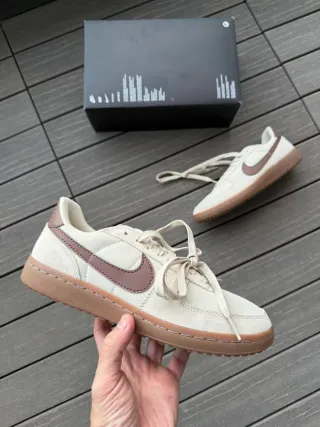 Nike Field General 92 Beige/Marrón