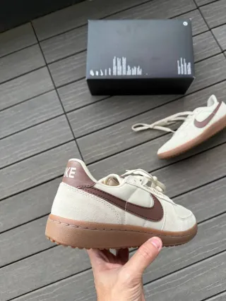 Nike Field General 92 Beige/Marrón