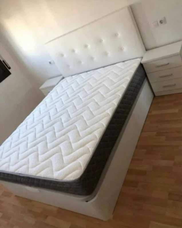 Cânapes e Colchões novos ao melhor preço. Colchões de 25cm e 30cm de espessura, viscoelástica, molas, colchão que se adapta completamente ao corpo. Cânape de madeira com base estofada em tecido 3D respirável, com 33cm de altura e grande capacidade no interior. Cores: BRANCO, CEREJA, WENGÊ, CAMBRIAN E ÁRTICO. Medidas disponíveis: 90/190, 105/190, 120/190, 135/190, 140/190, 140/200, 150/200, 160/200, 180/200. Temos armários, sofá, mesa de jantar, cómoda, mesa lateral, beliche disponíveis. Disponibilizamos serviço de transporte ao domicílio em 24h. Pagamento contra reembolso.