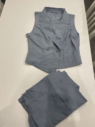 Conjunto chaleco y pantalón ancho