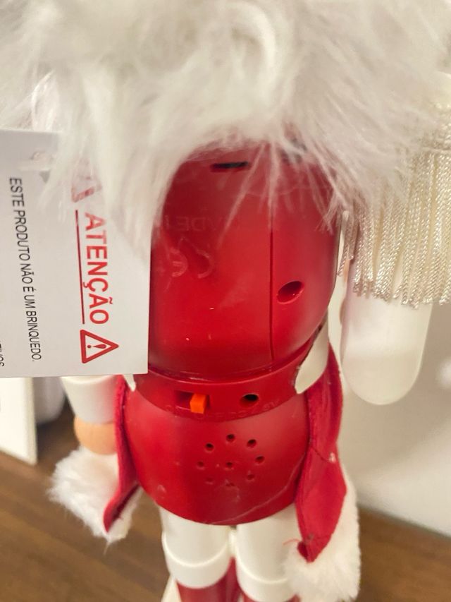 Quebra Nozes Musical Vermelho e Branco