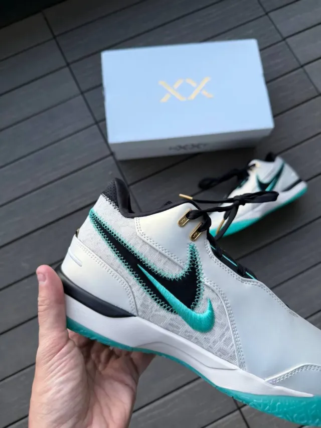 Nike Lebron NXXT Liverpool